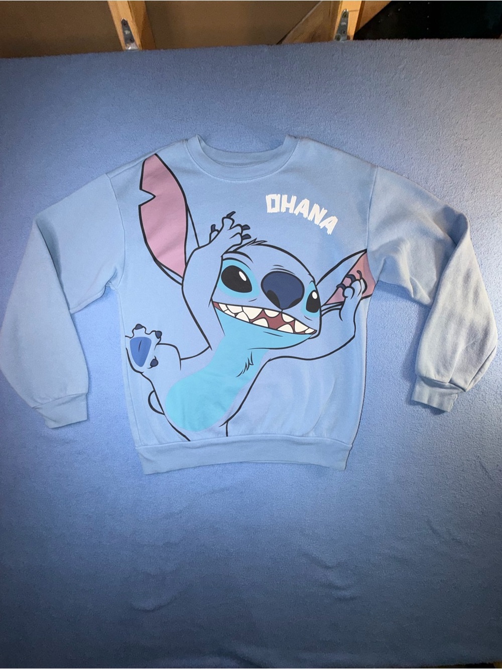 Disney Stitch Ohana Blue Stitch Graphic Sweatshirt Size Small